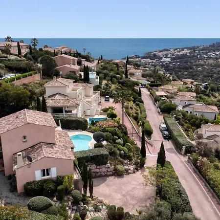 Thymfalaise - Sea View, Calm, Beach, Tennis Villa *